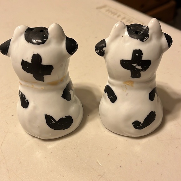 Cow Salt and Pepper Shakers - Black and White. Vintage - Picture 6 of 8